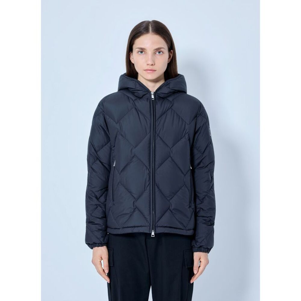 Moncler Women Arvouin Hooded Diamond-Quilted Short Down Jacket